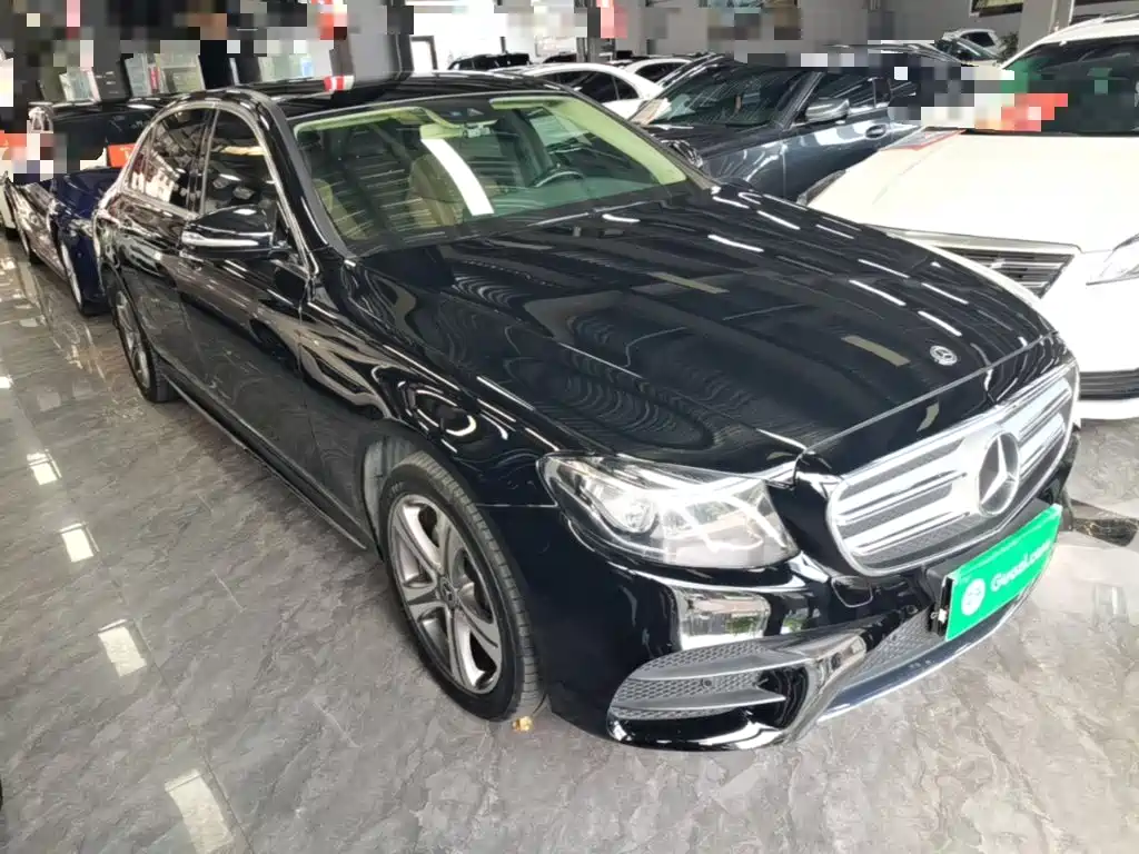 Mercedes-Benz E-Class — миниатюра 4