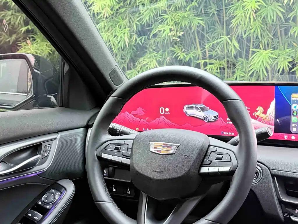 Cadillac CT5 — миниатюра 8