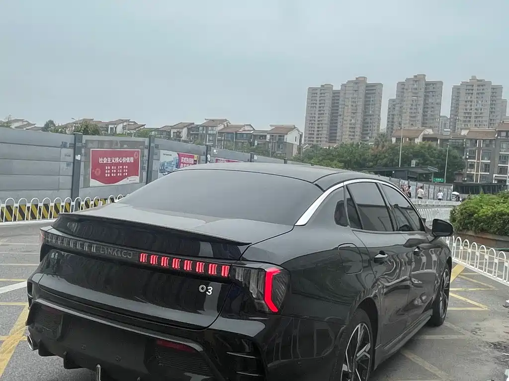 Lynk & Co 03 — миниатюра 9
