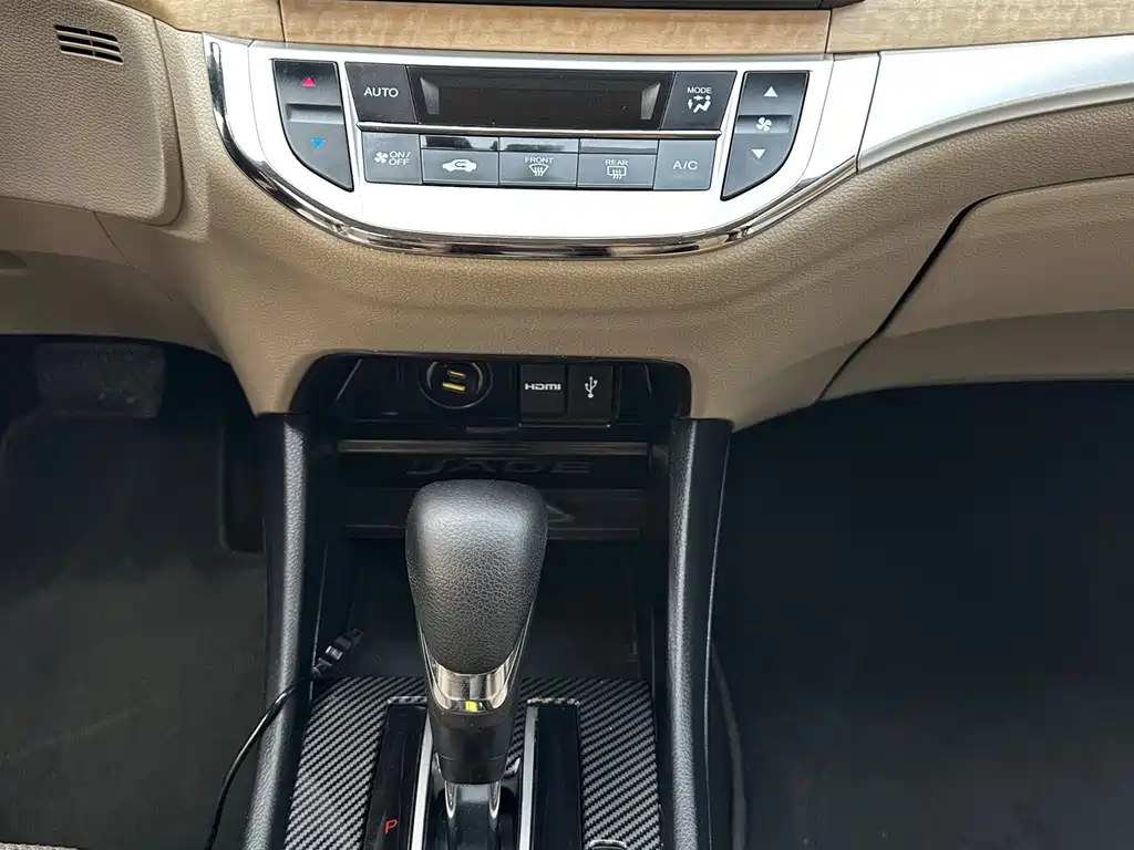 Honda Jade 1.8L Auto Comfort Edition 5 seats, фото 10