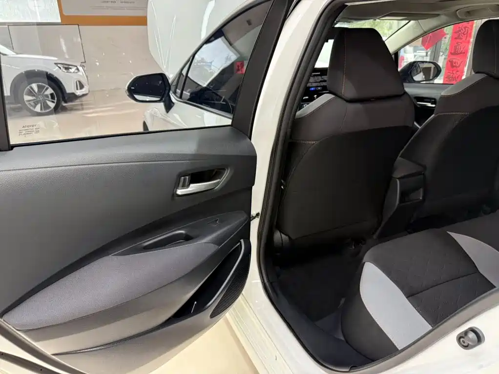 Toyota Corolla — миниатюра 17