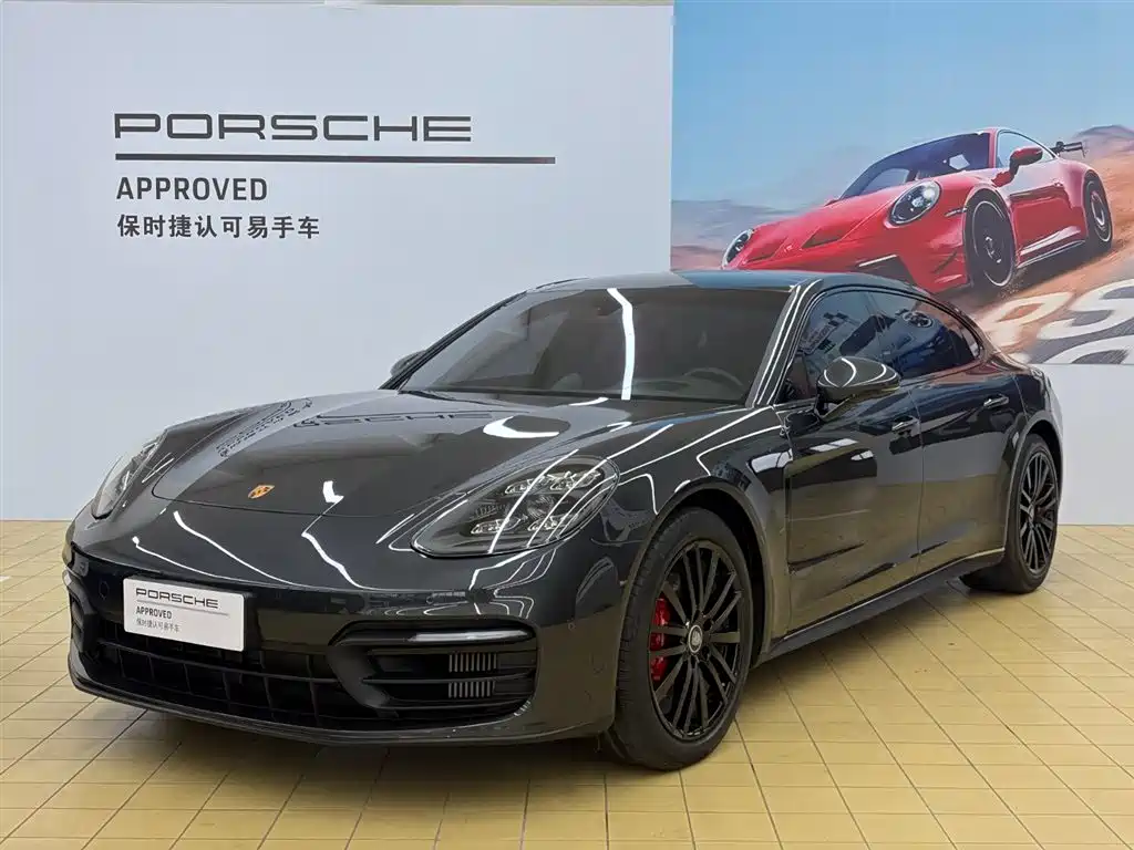 Porsche Panamera 2022