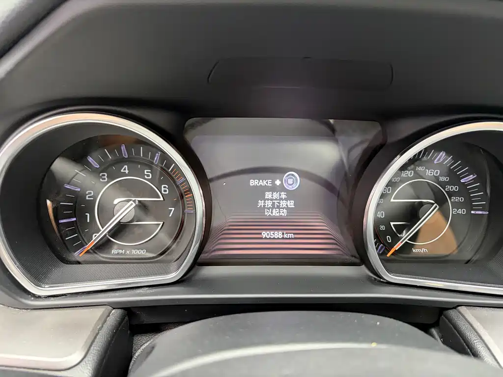 Jeep Commander — миниатюра 18