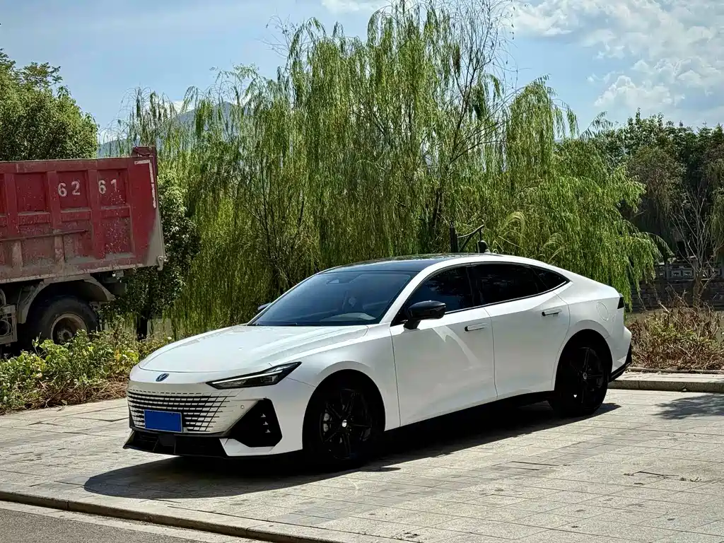 Changan UNI-V — миниатюра 2