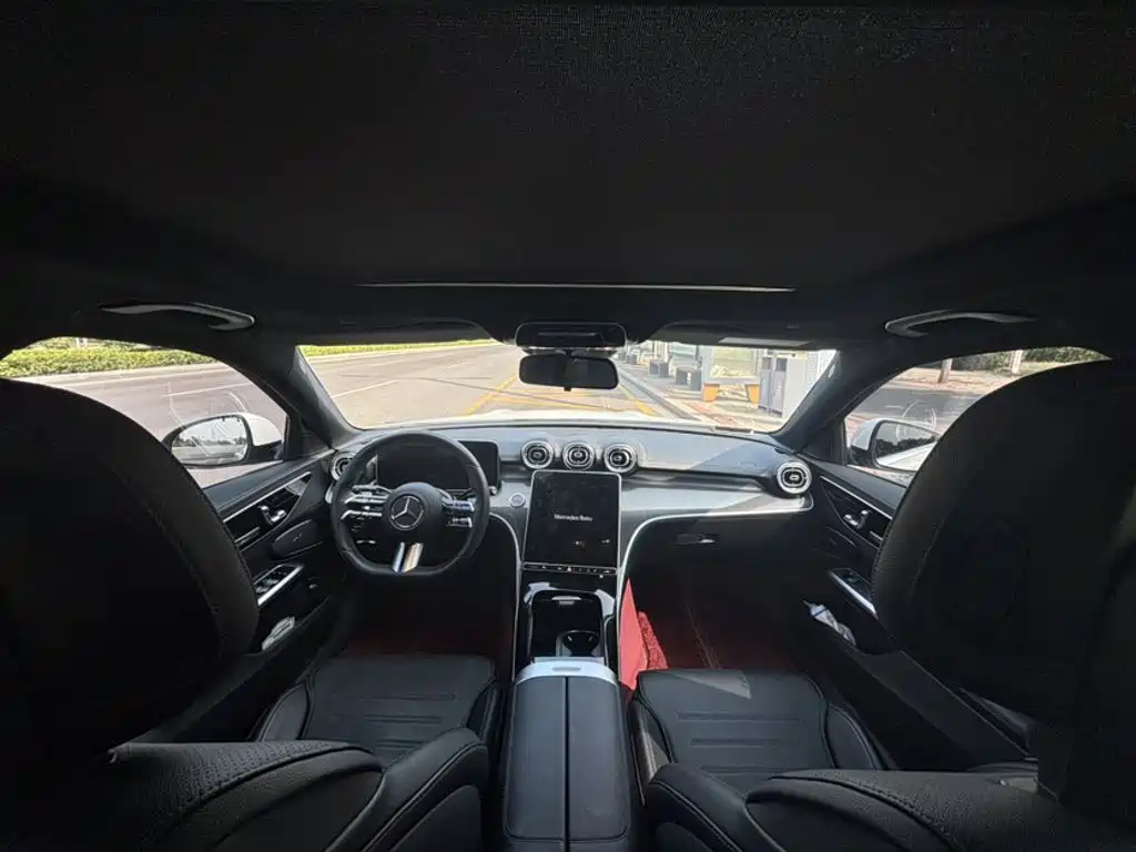 Mercedes-Benz C-Class — миниатюра 14