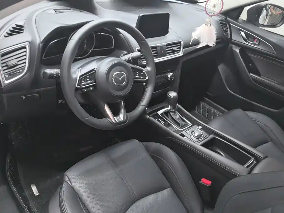 Mazda 3 Axela — миниатюра 12
