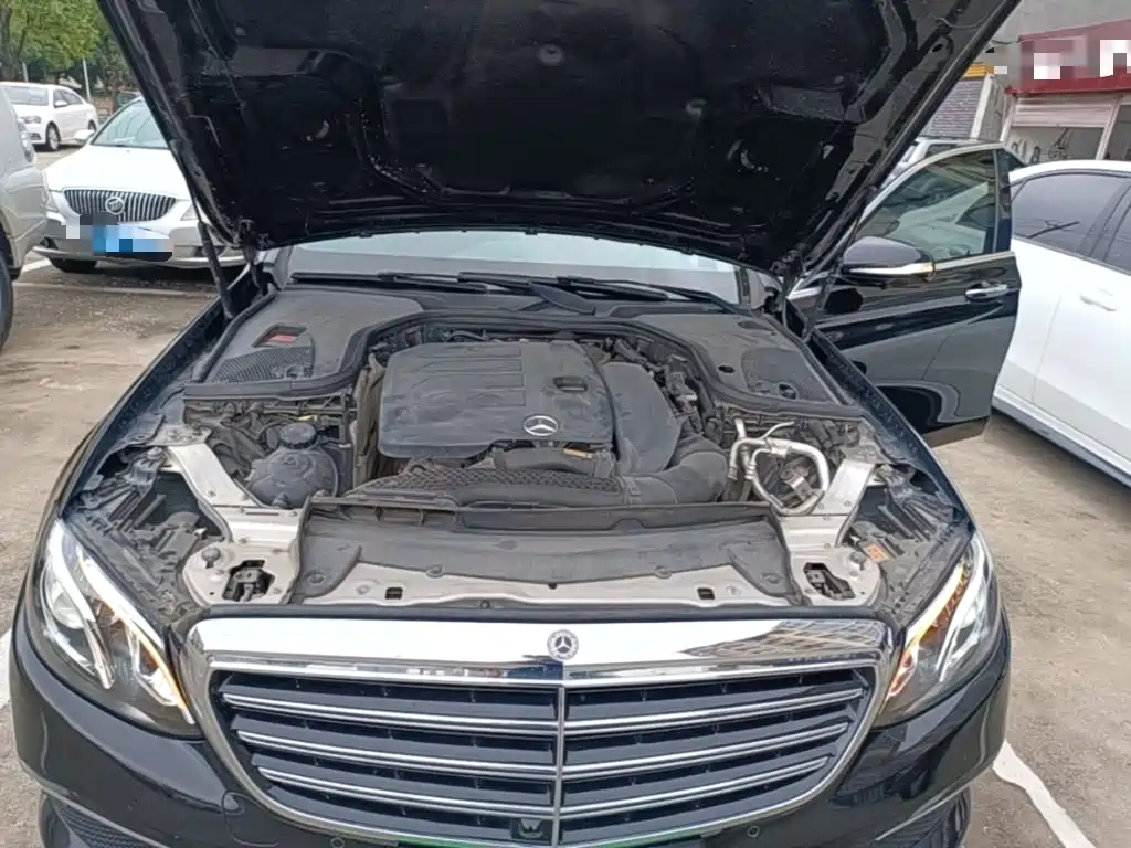 Mercedes-Benz E-Class — миниатюра 20