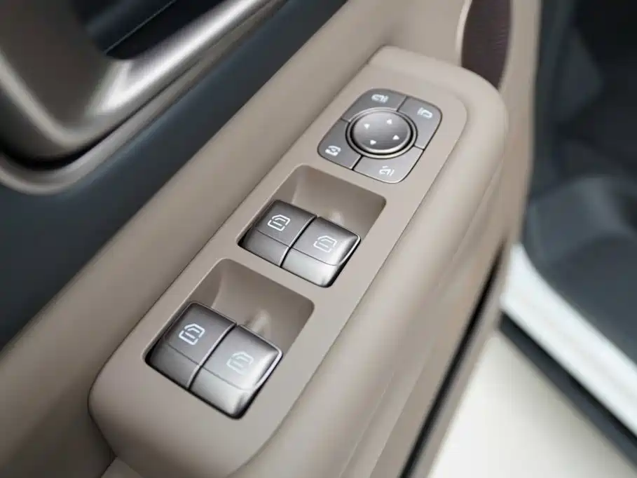 Li Auto Li MEGA — миниатюра 9