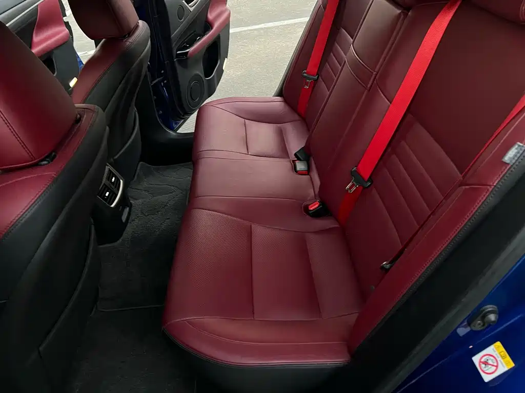 Lexus GS — миниатюра 13