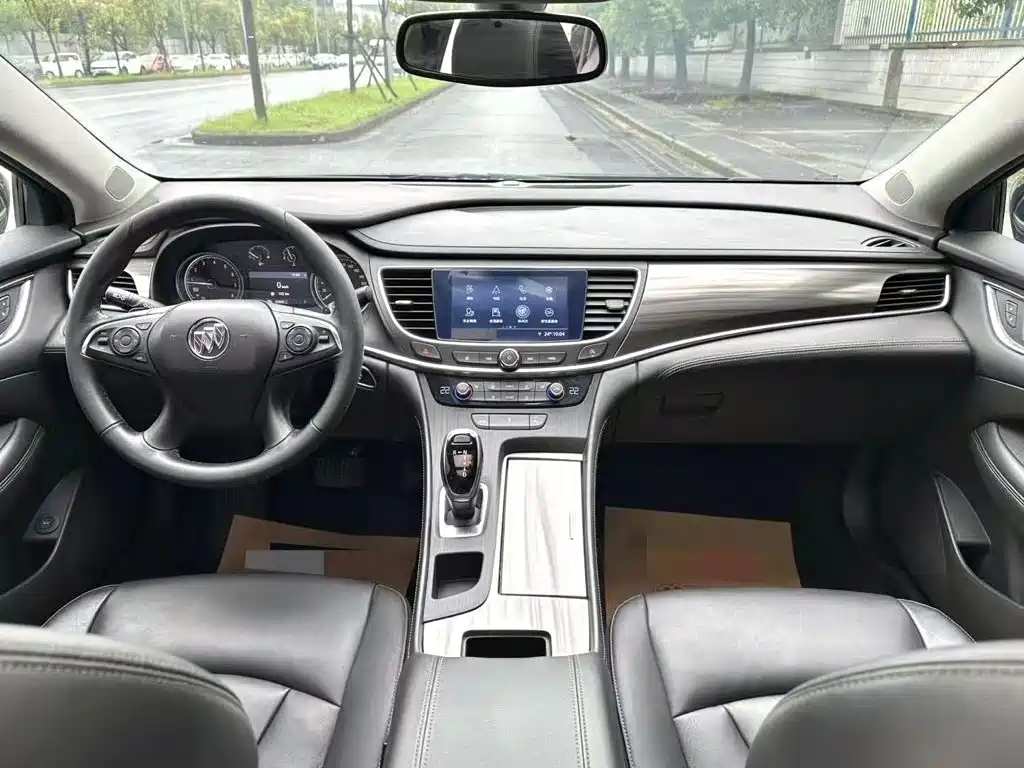 Buick LaCrosse — миниатюра 4