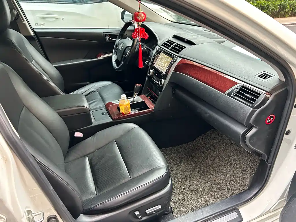 Toyota Camry 2013 2.0G Comfort