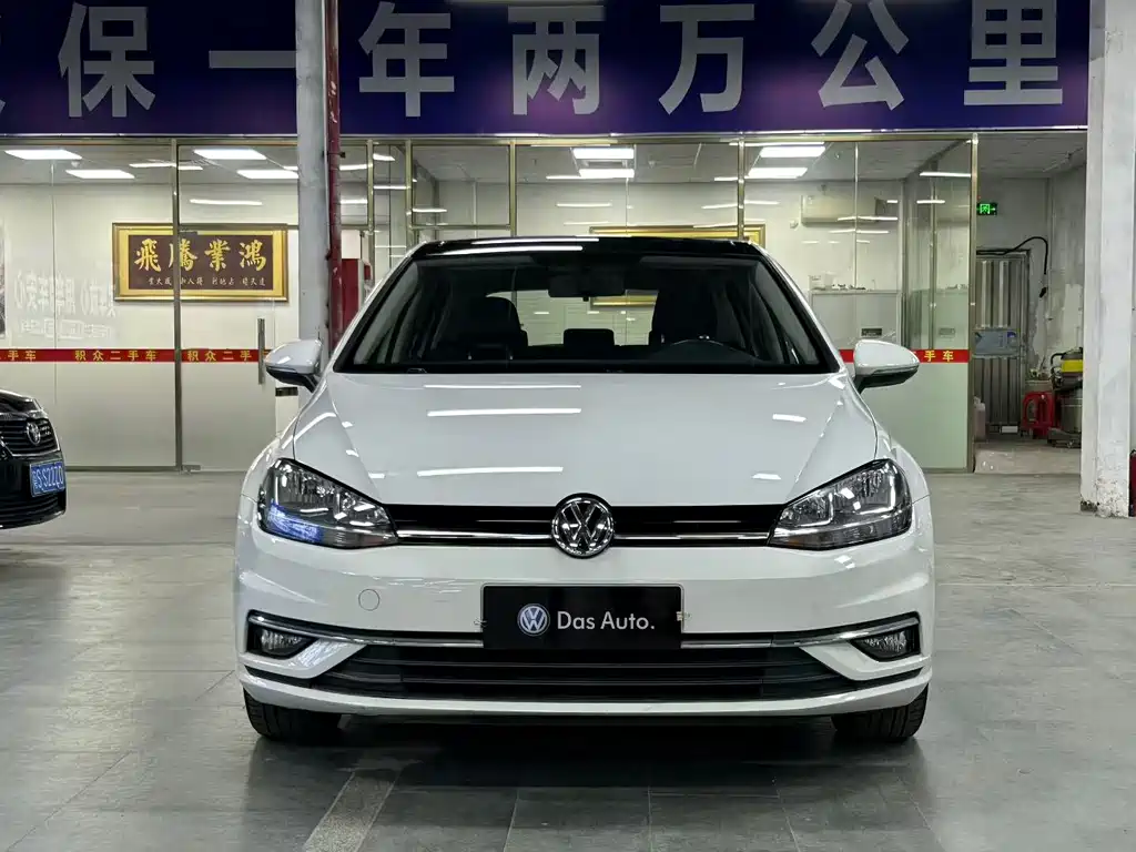 Купить Volkswagen Golf