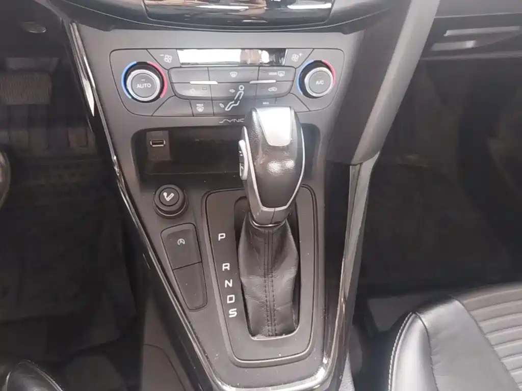 Ford Focus — миниатюра 19