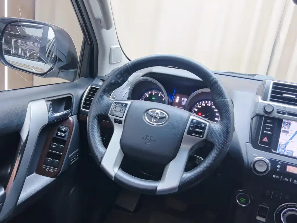 Toyota Prado — миниатюра 14