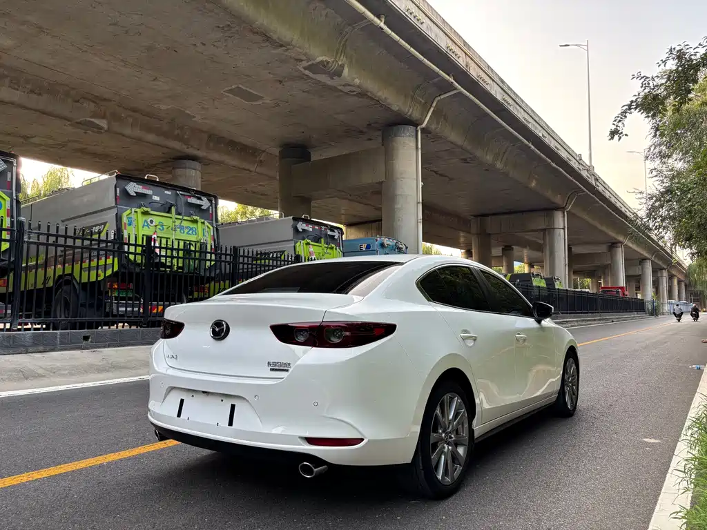 Mazda 3 Axela 2.0L Auto Quality Wise Edition, фото 7