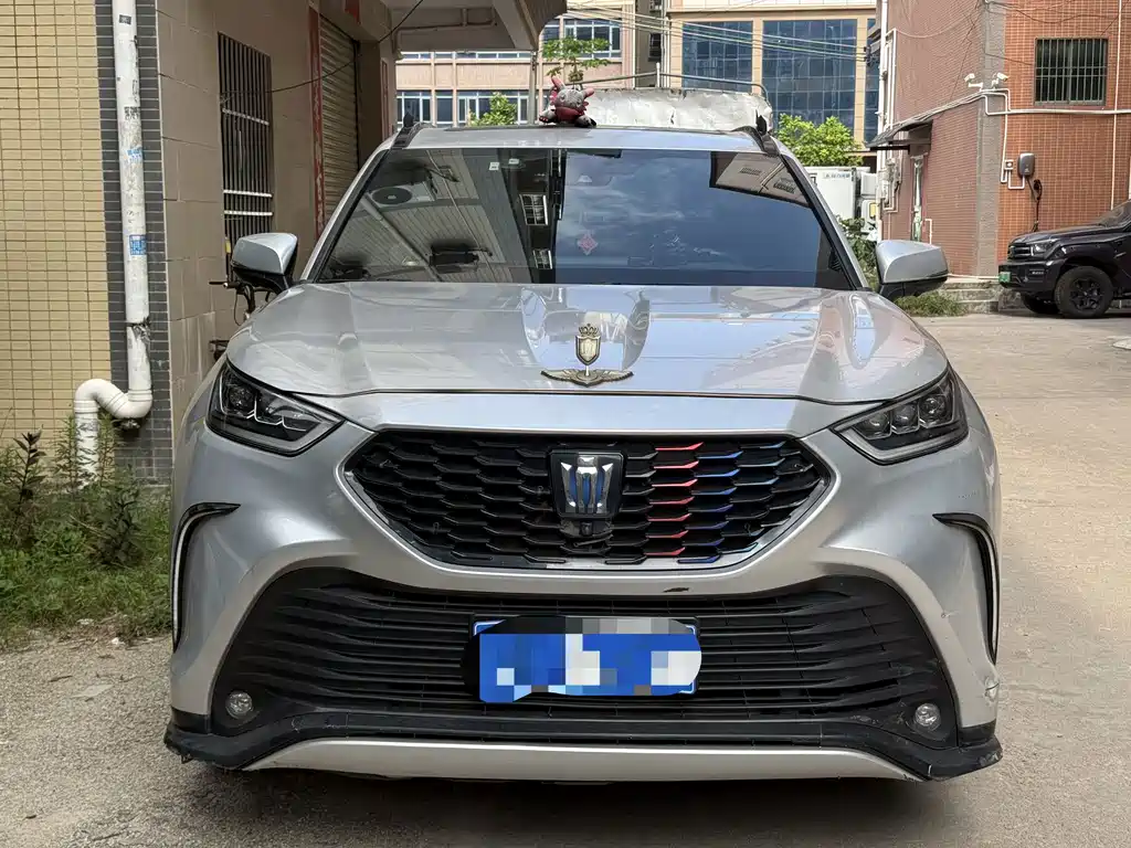 Toyota Crown Kluger — миниатюра 2