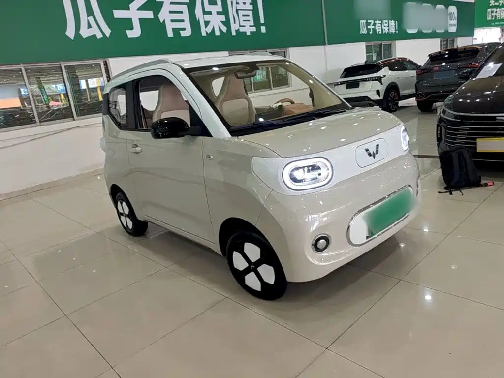 Wuling MINIEV — миниатюра 4