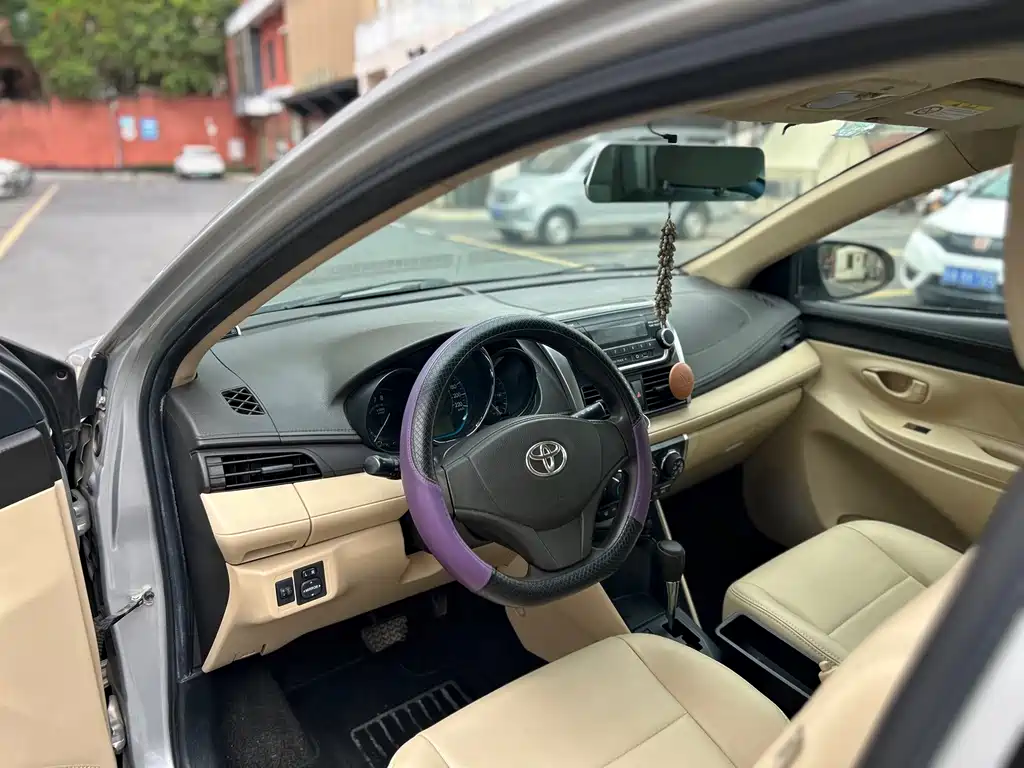 Toyota Vios 2014 1.5L AT