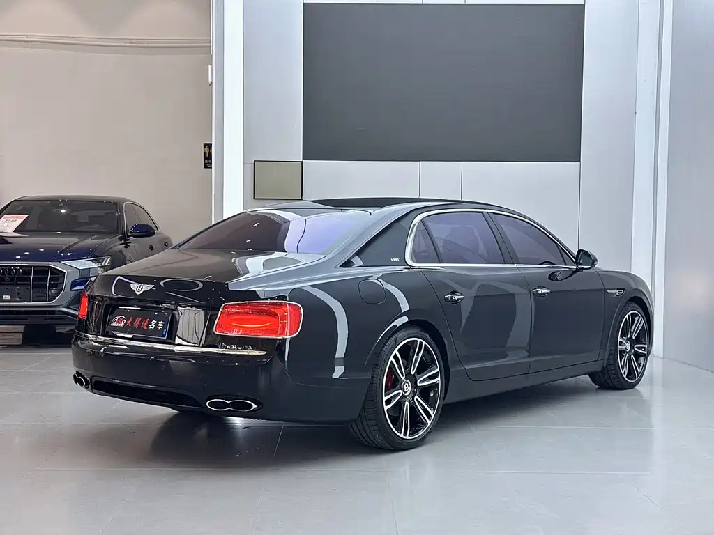 Bentley Flying Spur — миниатюра 17