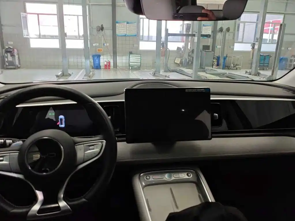 BYD Sealion 05 EV — миниатюра 7