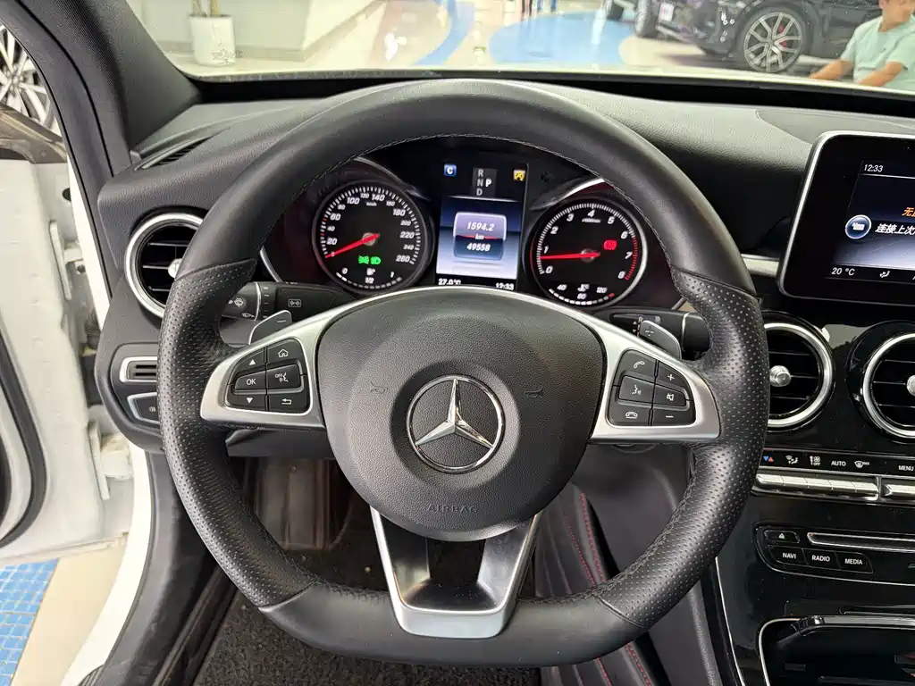 Mercedes-Benz C-Class — миниатюра 11