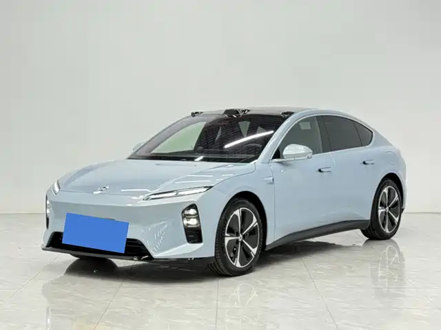 2025 Nio ET5