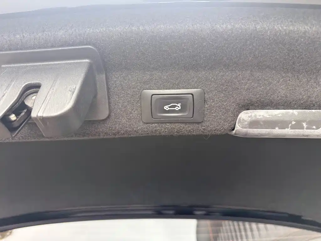 Audi A6L — миниатюра 13