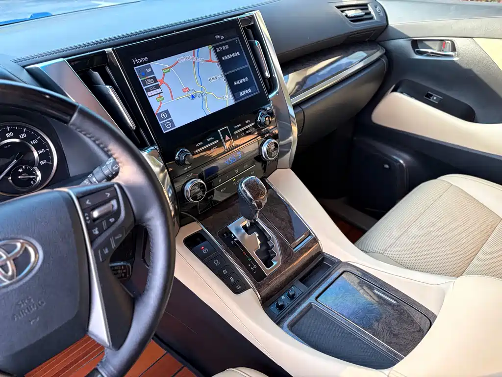 Toyota Vellfire 2021 2.5L HV