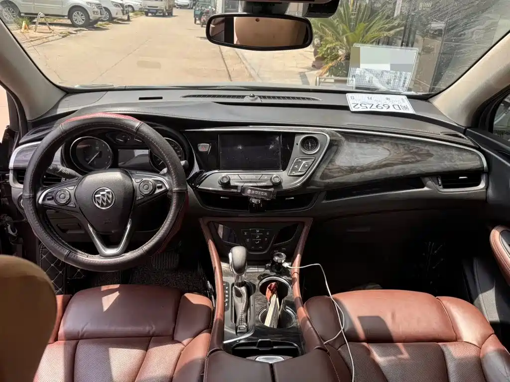 Buick Envision Plus — миниатюра 8