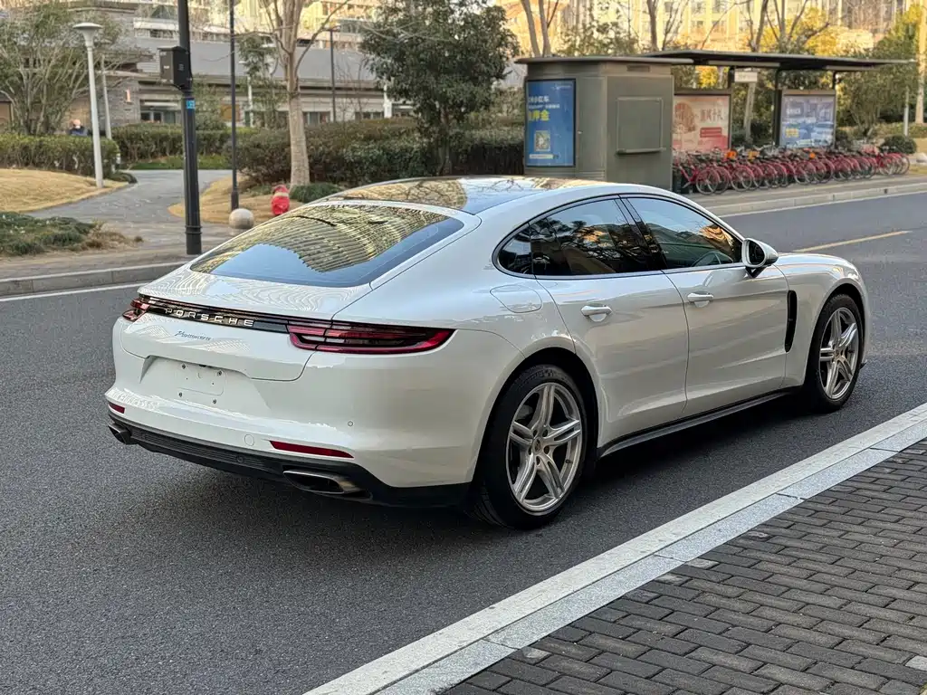 Porsche Panamera — миниатюра 4