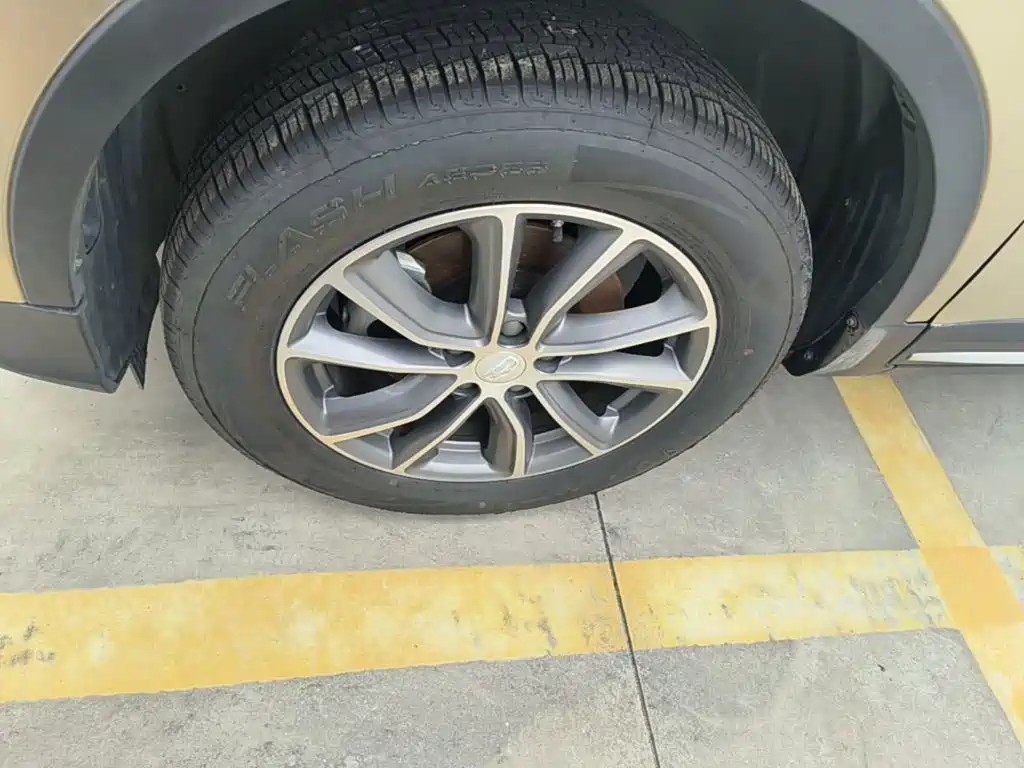 Geely Boyue — миниатюра 23