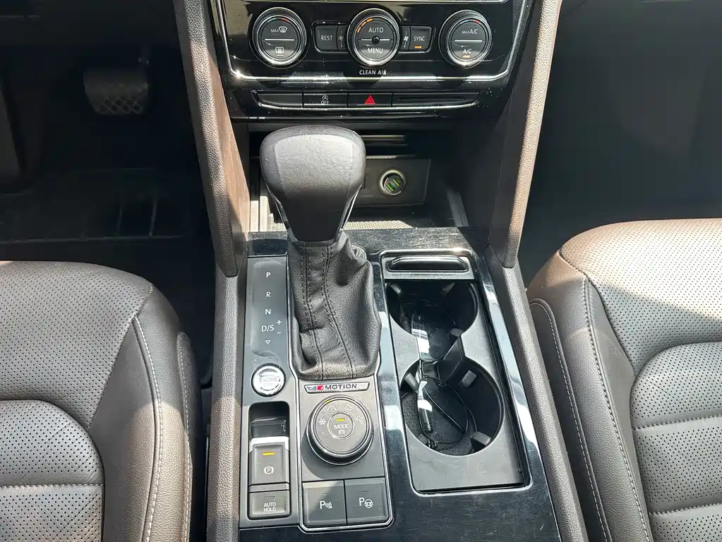 Volkswagen Teramont — миниатюра 18