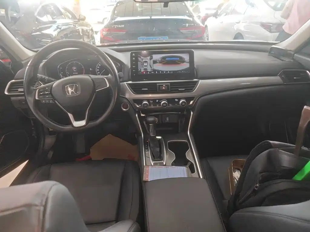 Honda Accord — миниатюра 10