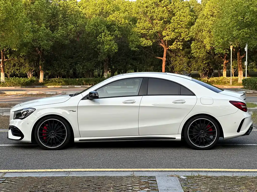 Mercedes-Benz CLA AMG — миниатюра 4