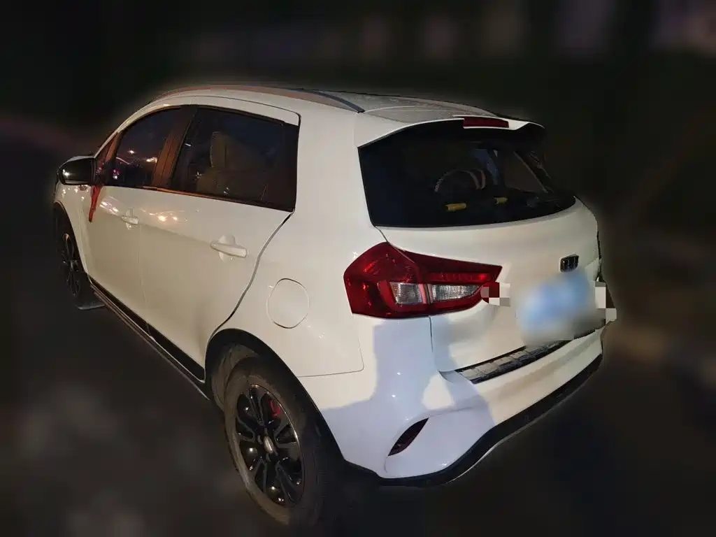 Geely Vision X3 — миниатюра 8