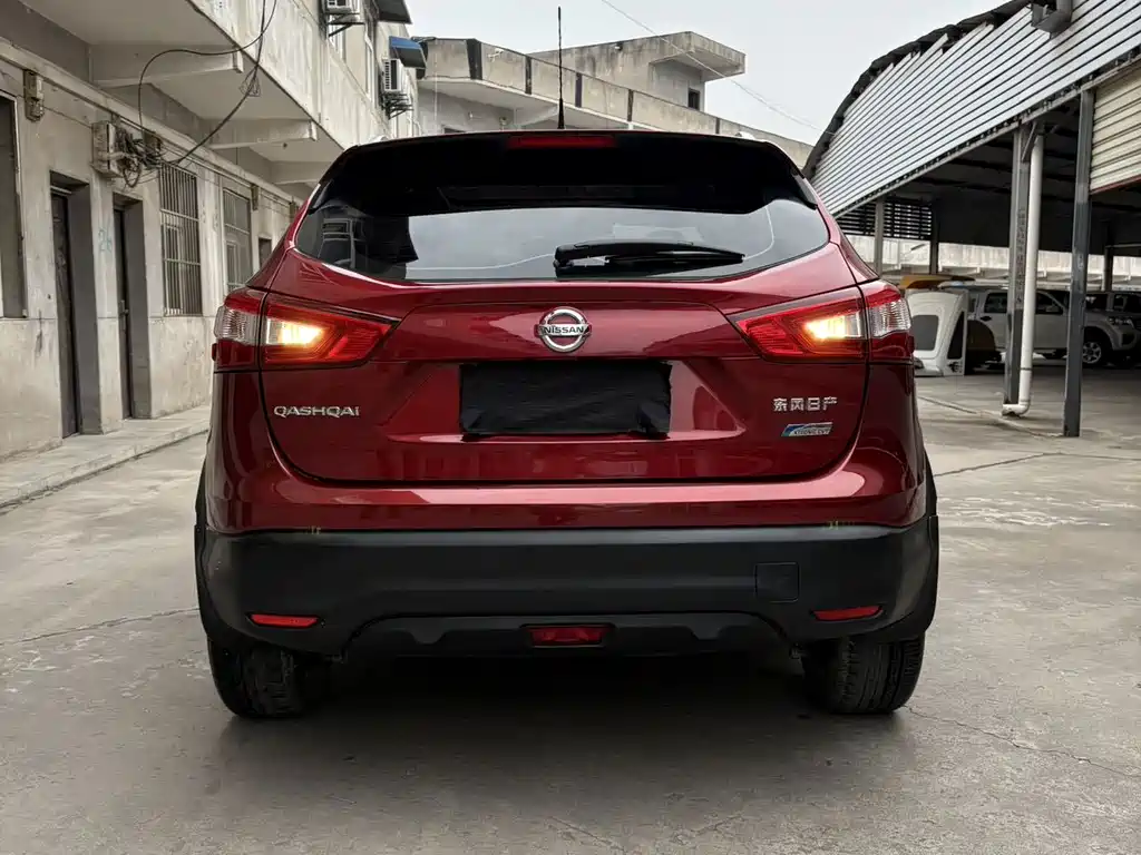 Nissan Qashqai — миниатюра 14