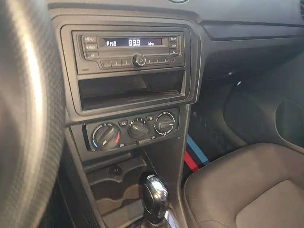 Volkswagen Jetta — миниатюра 13