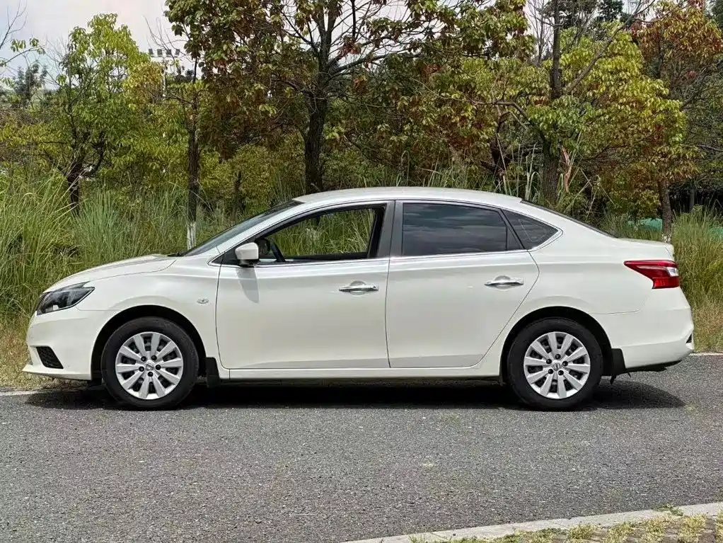 Nissan Sylphy — миниатюра 6
