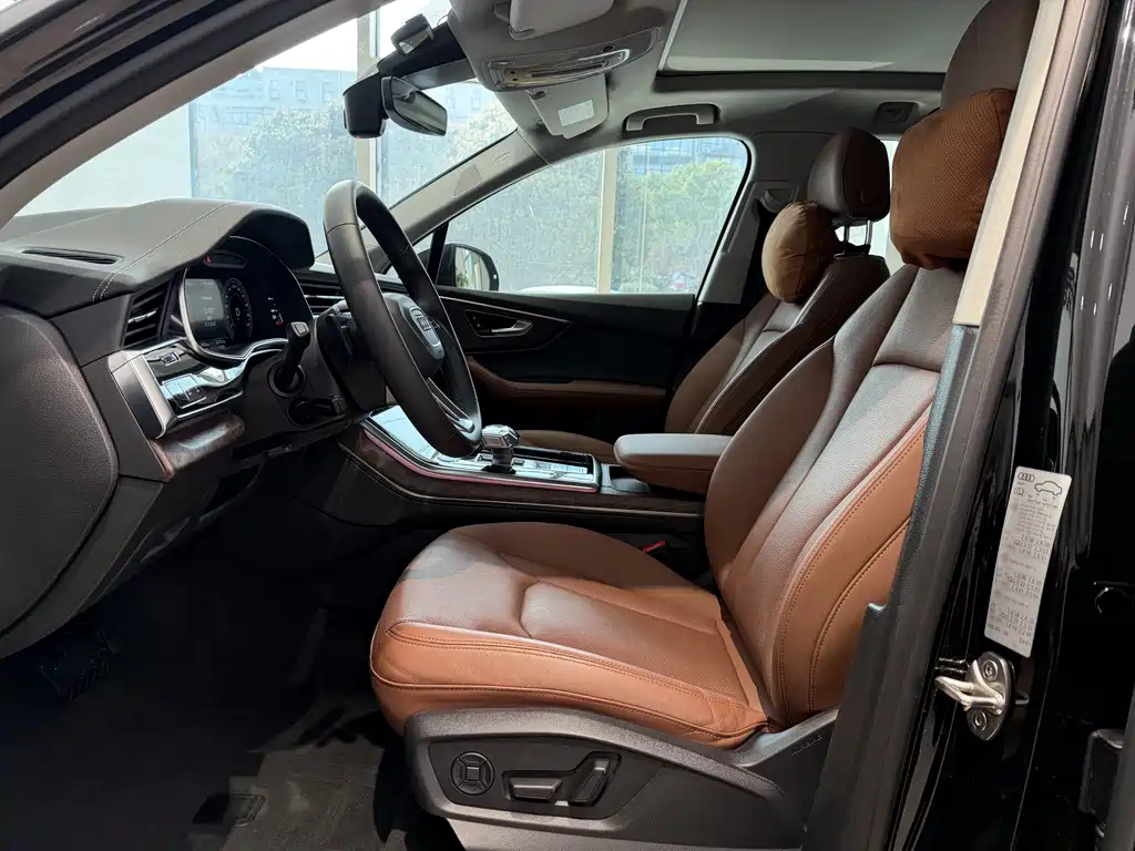 Audi Q7 2022 55 TFSI quattro S line Sport