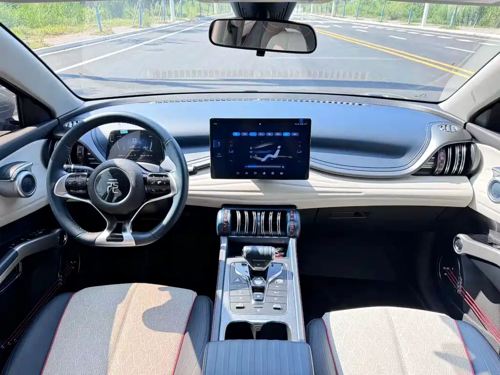 BYD Yuan Plus — миниатюра 8