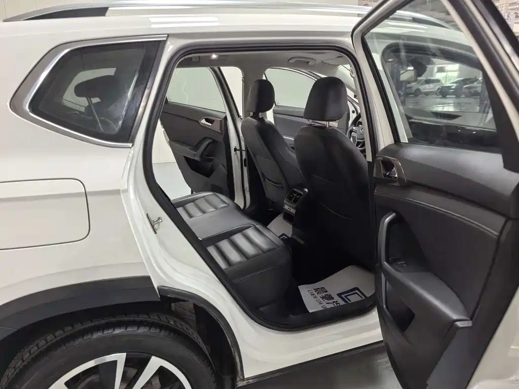 Volkswagen Tharu — миниатюра 13