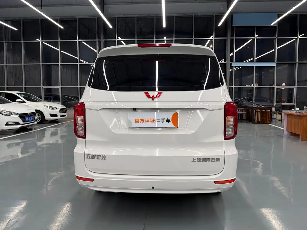 Wuling Hongguang — миниатюра 12