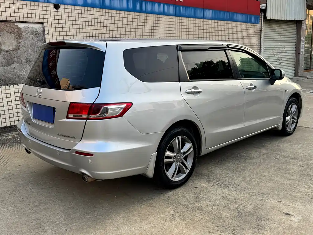 Honda Odyssey — миниатюра 6