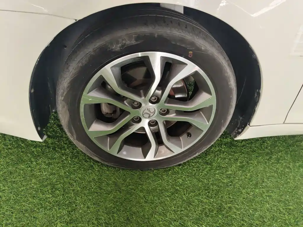 BAIC Senova D70 — миниатюра 25