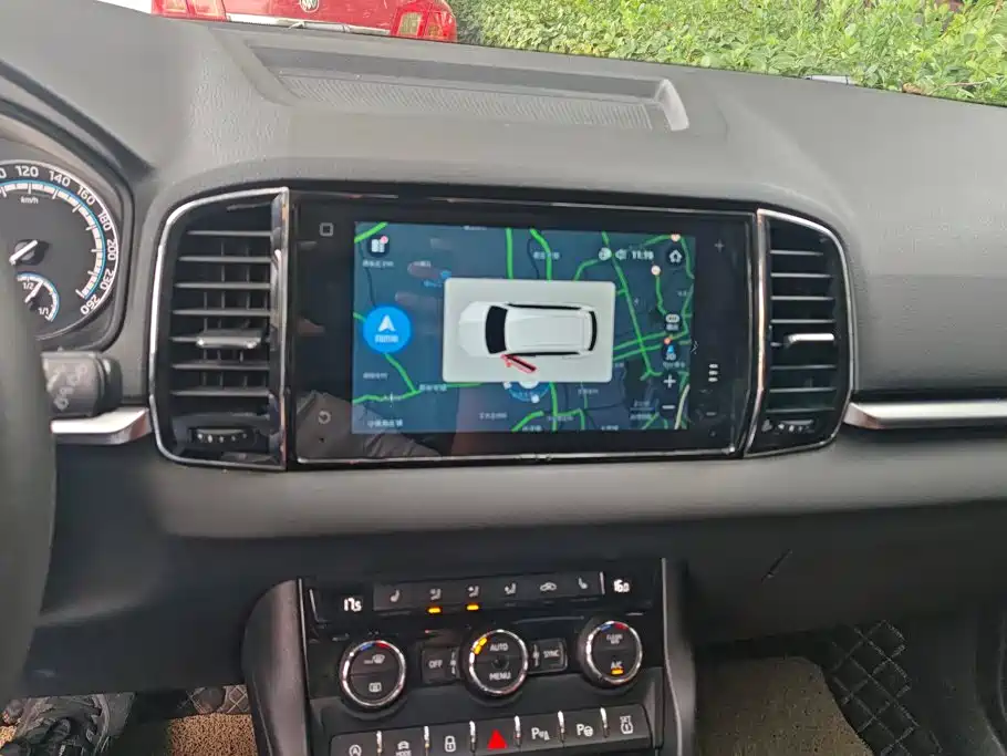 Skoda Karoq — миниатюра 13