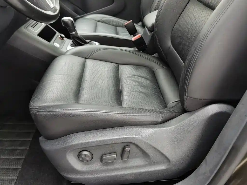 Volkswagen Tiguan — миниатюра 20