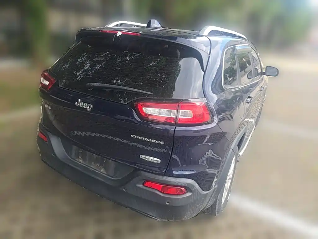 Jeep Cherokee — миниатюра 10