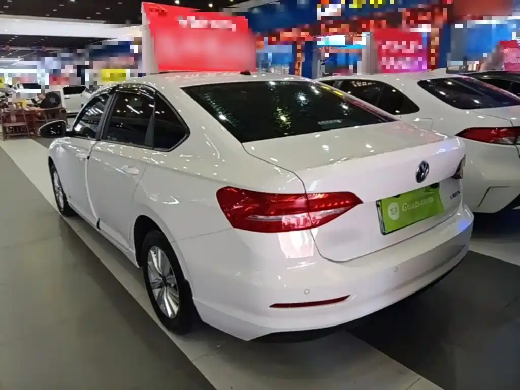 Volkswagen Lavida — миниатюра 5