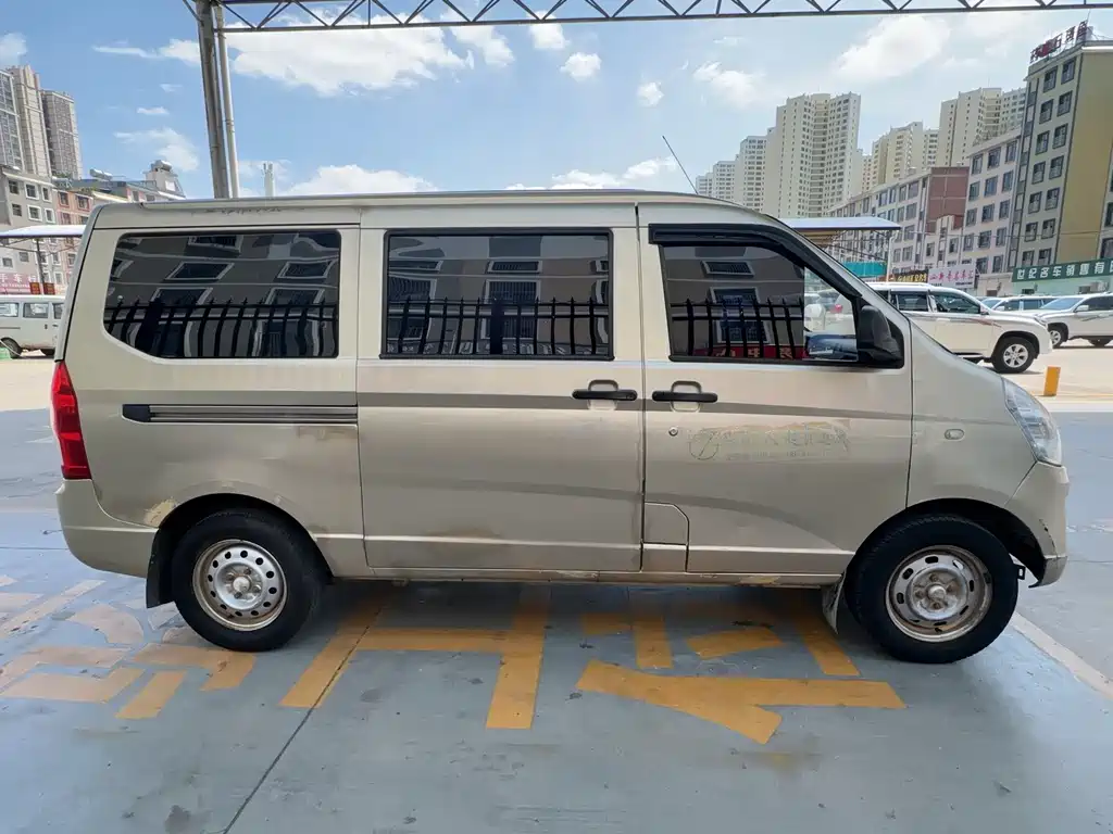 Wuling Rongguang 2014 1.2L S