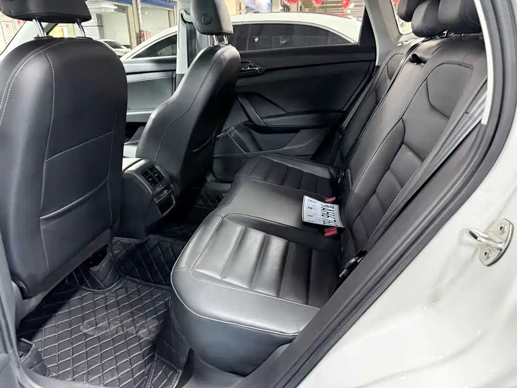 Volkswagen Tharu - фото 11